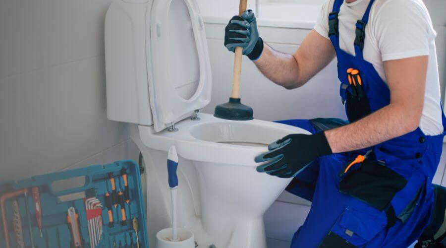 Expert burst pipe repair services in Grayslake, IL